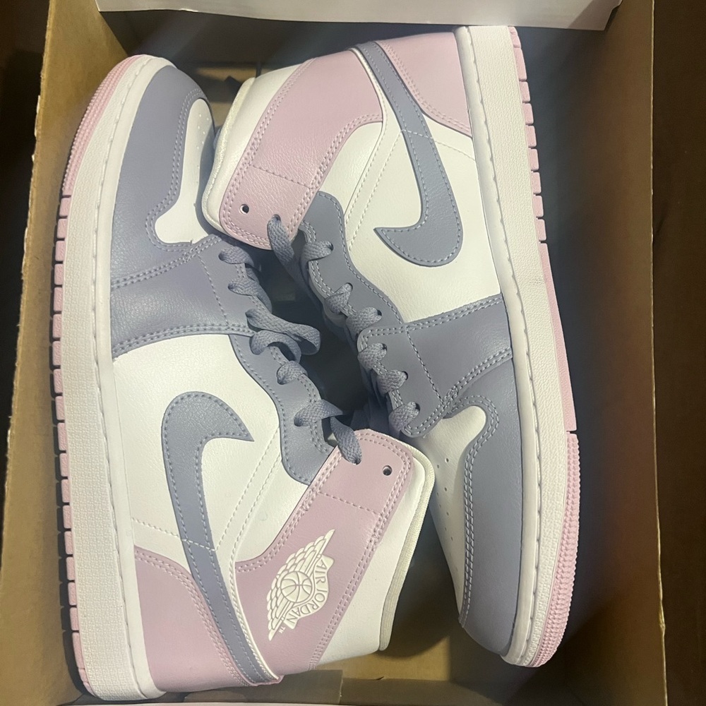 Nike Air Jordan 1 Mid Indigo Haze Doll Sneakers Women Size 12 Men 10.5 new